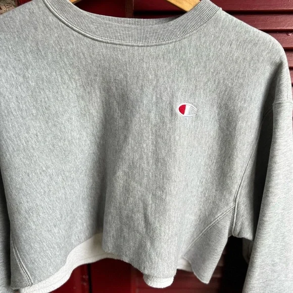 Champion Heather Gray Reverse Weave cropped sweatshirt women’s extra small - Picture 6 of 9